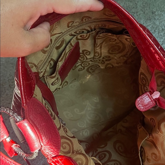 Brighton Cherie Soft Shoulderbag Lipstick Patent Crocodile print - Picture 8 of 10